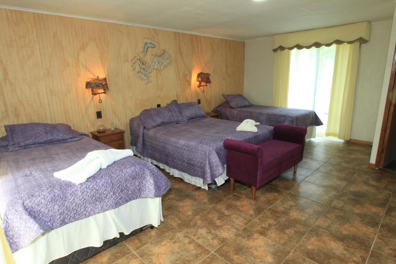 Hare Pakoba Guest House Ханга-Роа Экстерьер фото