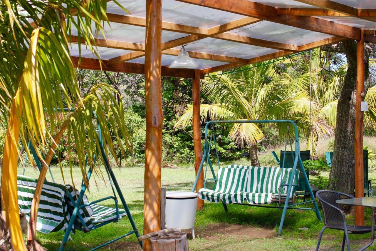 Hare Pakoba Guest House Ханга-Роа Экстерьер фото